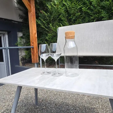 Cote Cour, T2 Espace Exterieur Au Calme