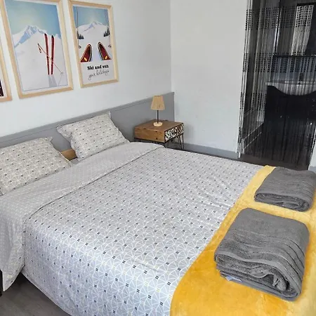 Cote Cour, T2 Espace Exterieur Au Calme Apartment