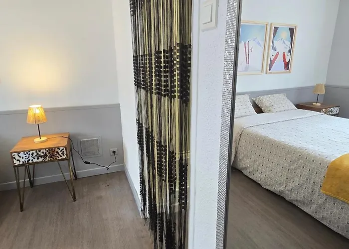 Cote Cour, T2 Espace Exterieur Au Calme Apartment